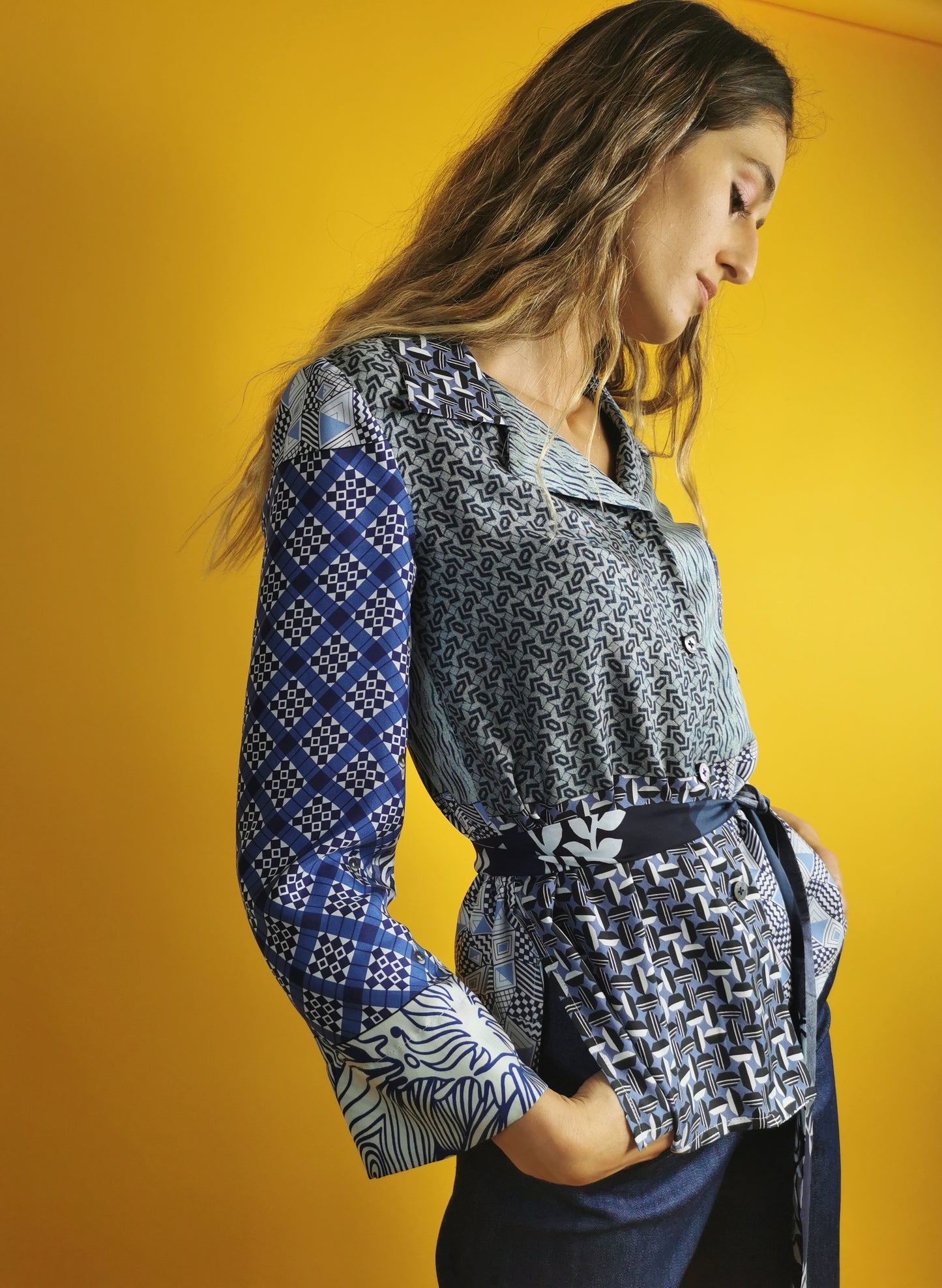 Camicia in seta fantasia blu patchwork