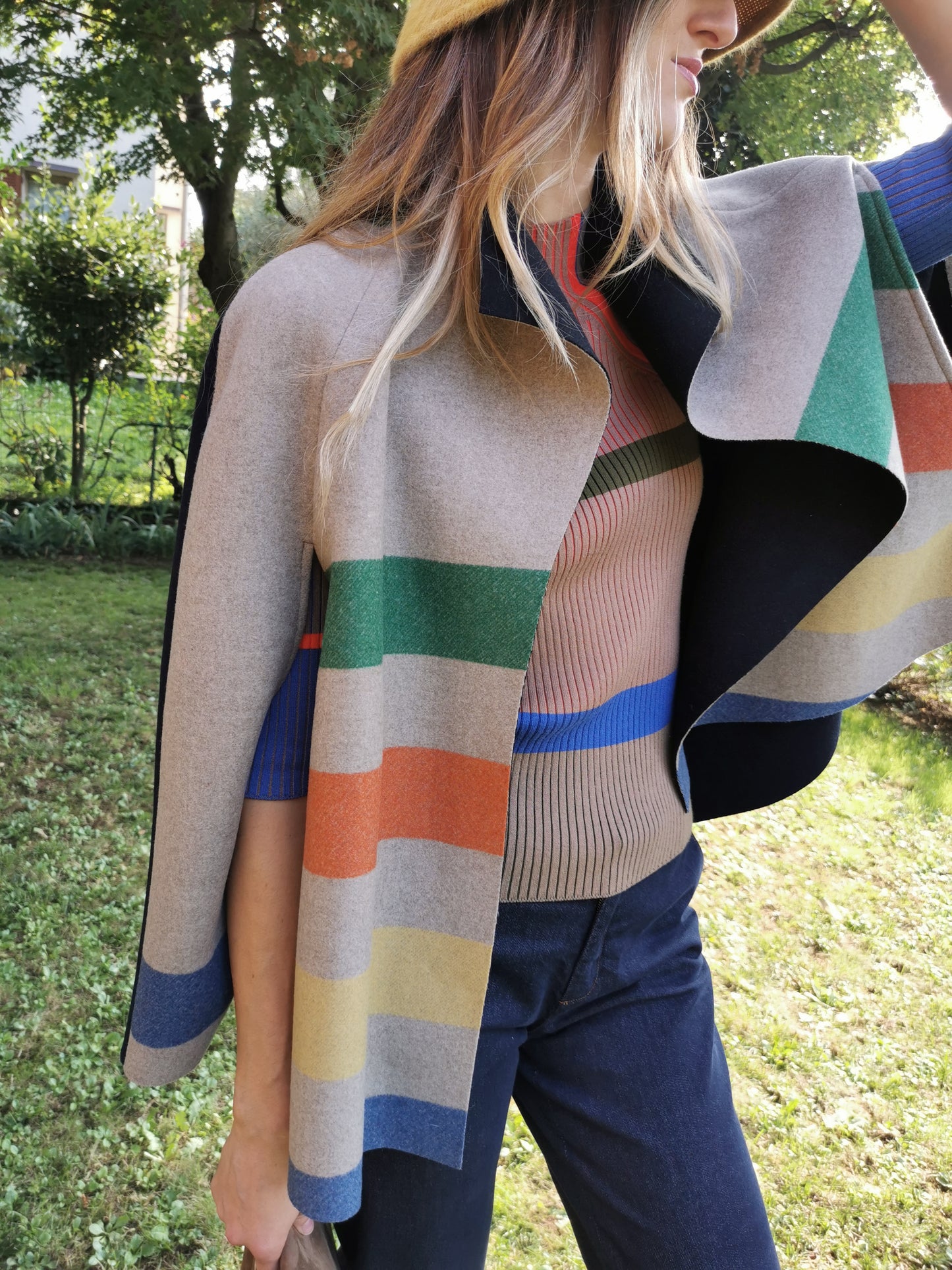 Cappa corta in lana PEZZO UNICO