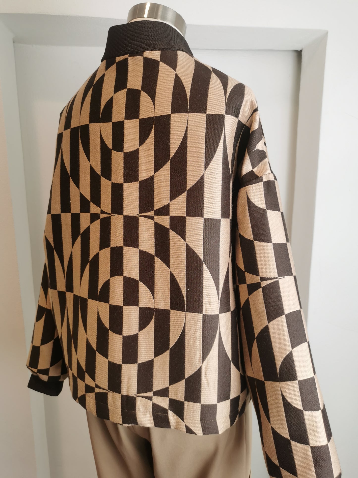 My BOMBER in cotone fantasia geometrica