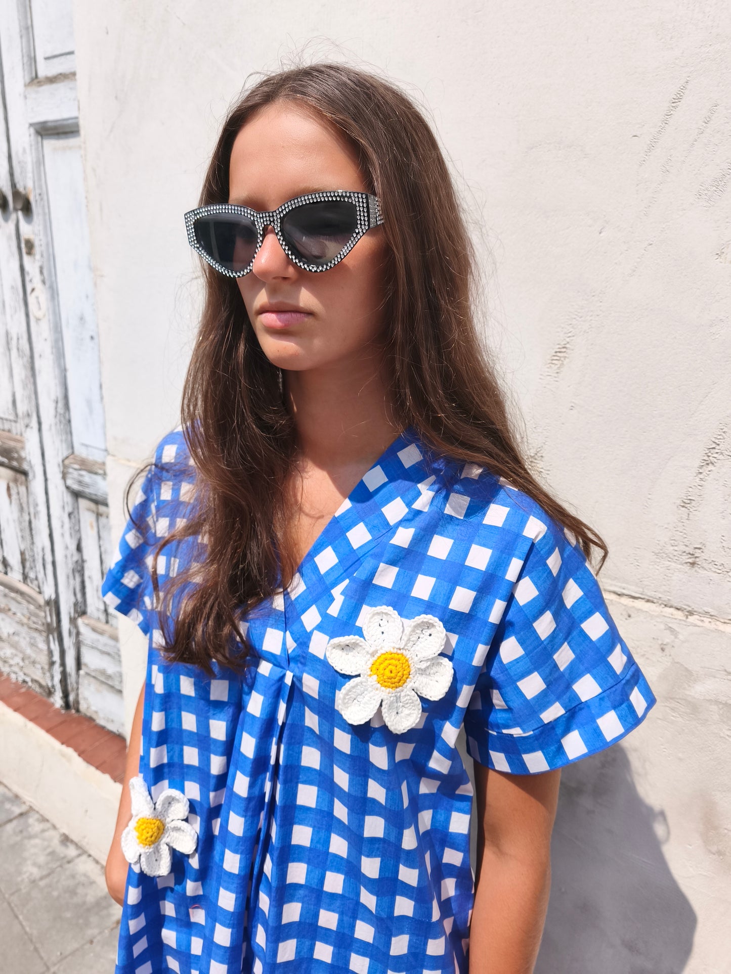 Long shirt a quadri con margherite crochet