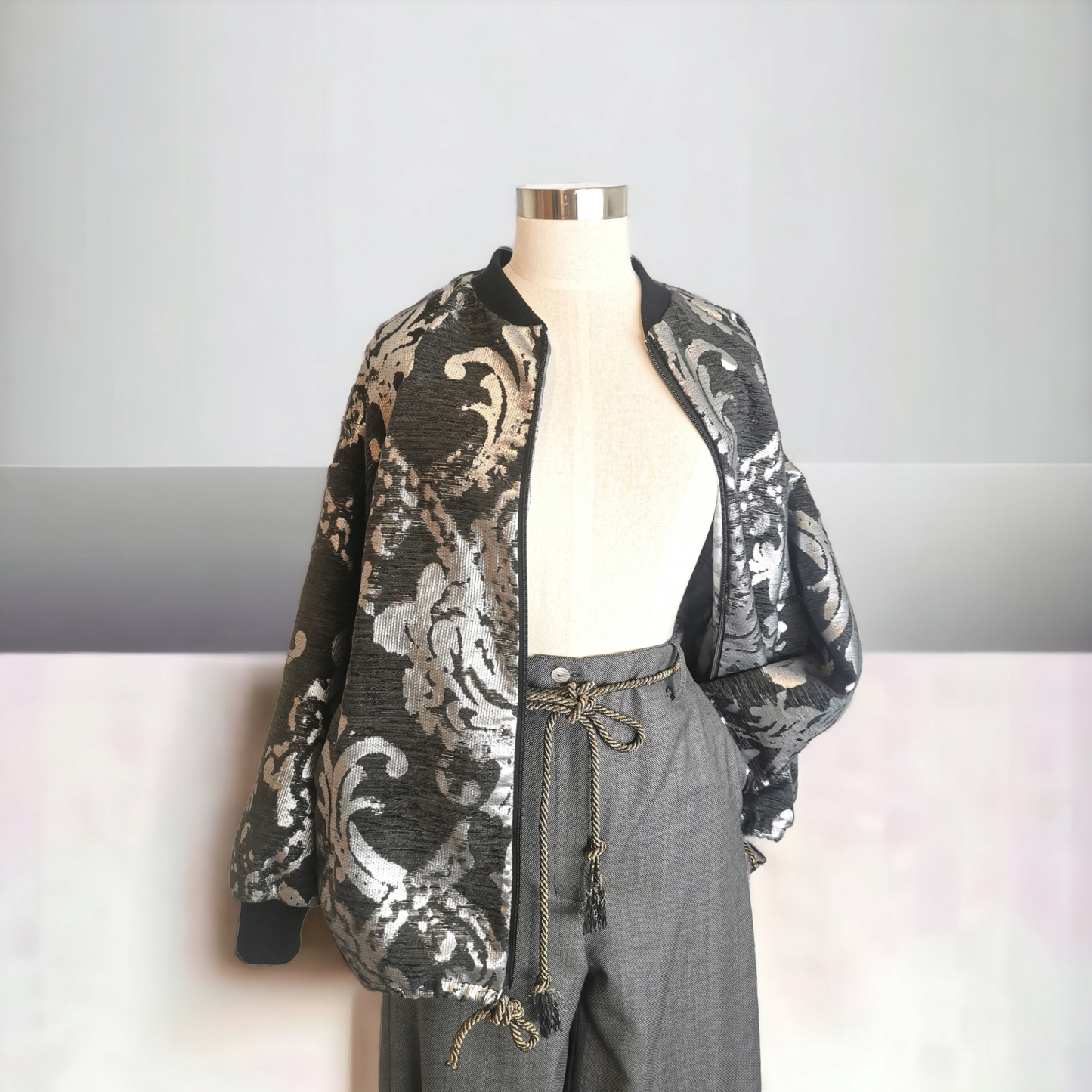 My BOMBER in tessuto damascato