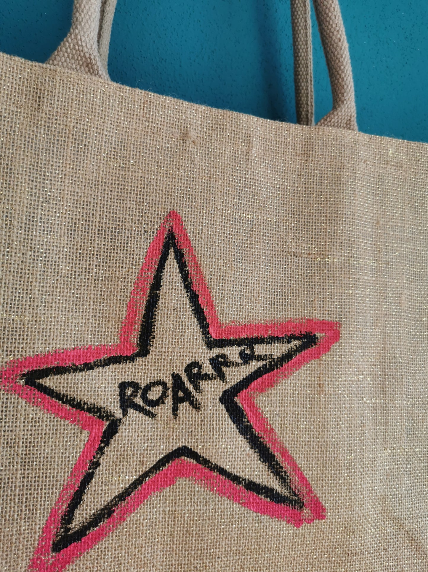 Shopper in Juta shimmer dipinta a mano